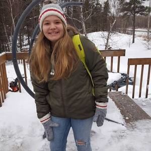 Meet your Posher, Annalucia